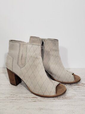 TOMS Majorca taupe suede peep toe bootie zippered heel Women's 8   2.75" heel
